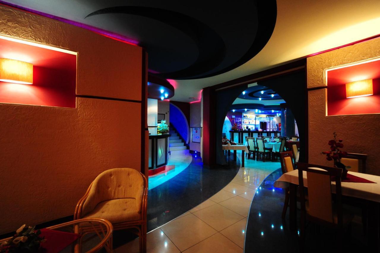 Hotel Spinaker Leba Exterior photo